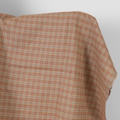 Lininis audinys oranžiniais ir rudais langeliais