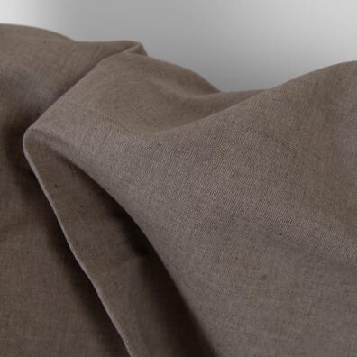 Puslininis audinys pilkšvai rudas melanžinis tinka drabužiams ir namų tekstilės gaminiams siūti