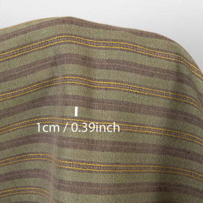 Puslininis audinys rudais ir žalsvais raštuotais dryžiais 150cm pločio