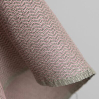 Puslininis audinys pilkai alyvinis zigzago raštu tinka drabužiams ir namų tekstilės gaminiams siūti