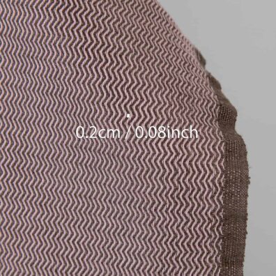 Puslininis audinys rudai alyvinis zigzago raštu 150cm pločio