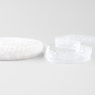 Lininis nėrinys ryškiai baltas Nr. 103