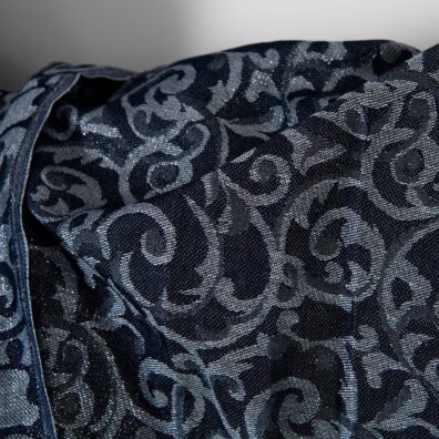 Puslininis žakardinis tamsiai melynas blizgantis audinys, žakardinis