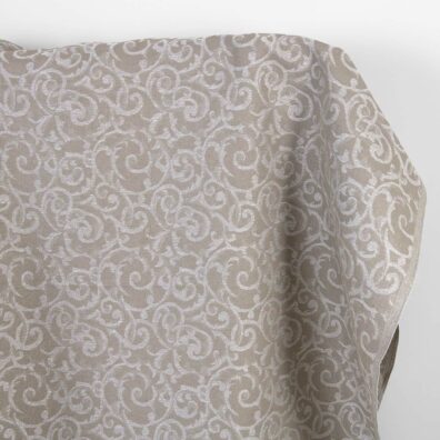 Puslininis žakardinis rusvas ir baltas blizgantis audinys