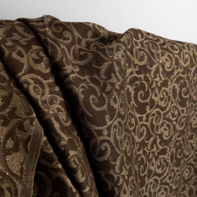 Puslininis žakardinis rudas ir rusvas blizgantis audinys, 150 cm pločio