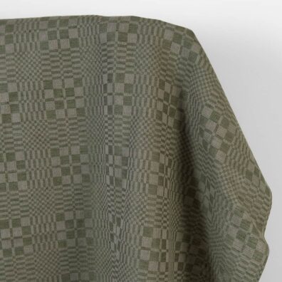 Puslininis audinys žalias languotas ruoželio raštas, tinka drabužiams ir namų tekstilės gaminiams siūti