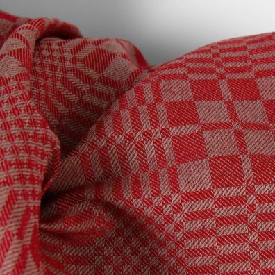 Puslininis audinys raudonas languotas ruoželio raštas, neskalbtas