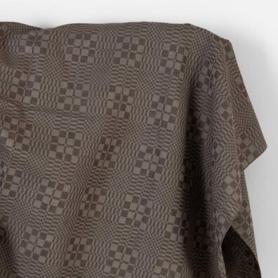 Puslininis audinys rudas languotas ruoželio raštas