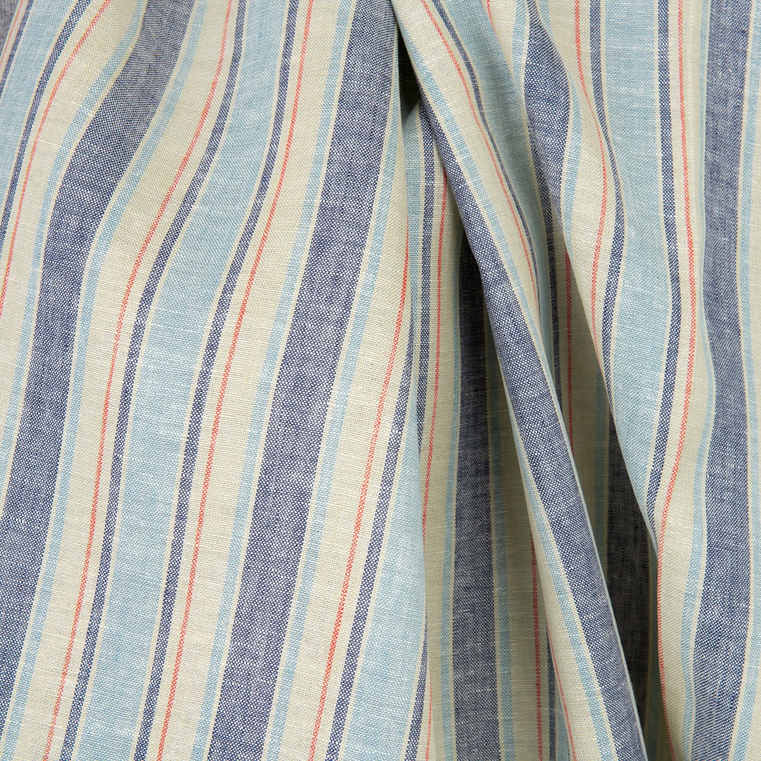 Lininis audinys vanilės spalvos su melsvais dryžiais, 150cm pločio