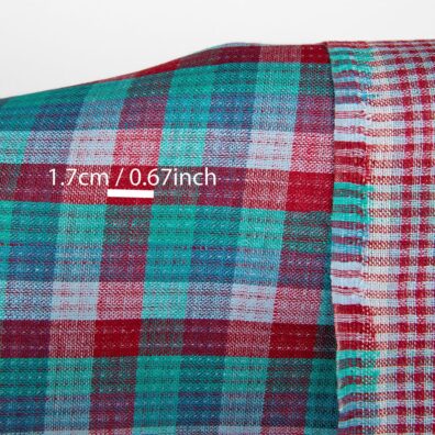 Lininis audinys dvipusis raudonų žalių mėlynų langelių, su matmenimis