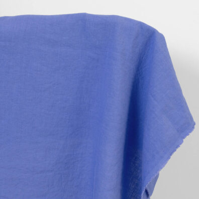 Lininis audinys žibučių mėlynos spalvos, skalbtas