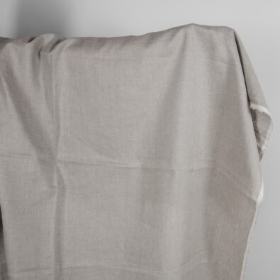 Jasne szarawe płótno lniane