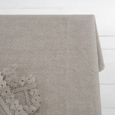 Szary lniany obrus