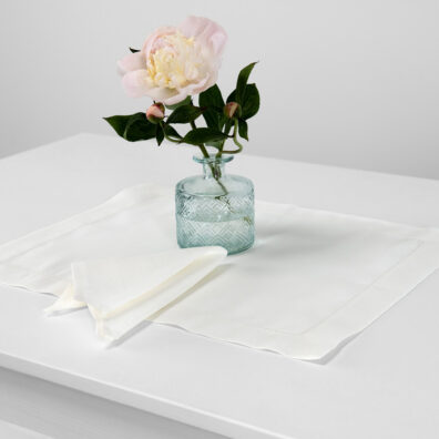 Biała podkładka stołowa