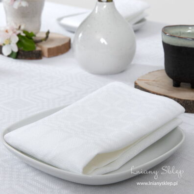 Biała lniana serwetka stołowa w kratkę