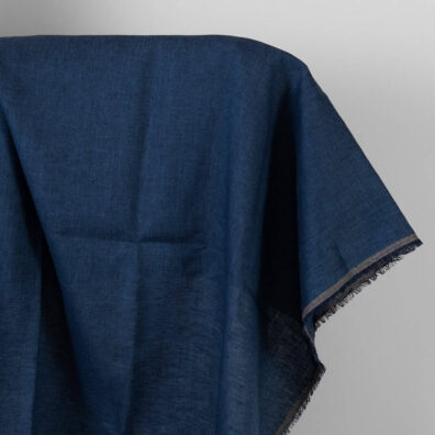 Tkanina lniana o barwie ciemnego dżinsu