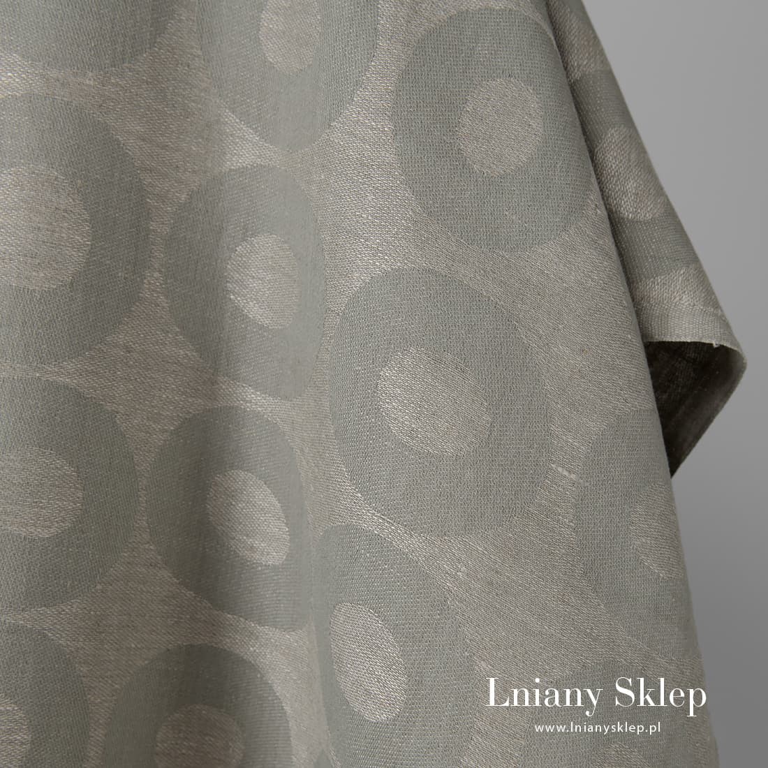 Tkanina na odzież i tekstylia domowe.