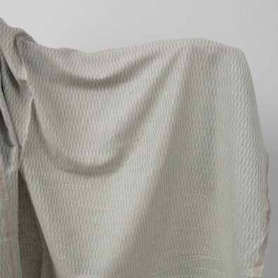 Szaro - zielona tkanina. Wzór jodełkowy