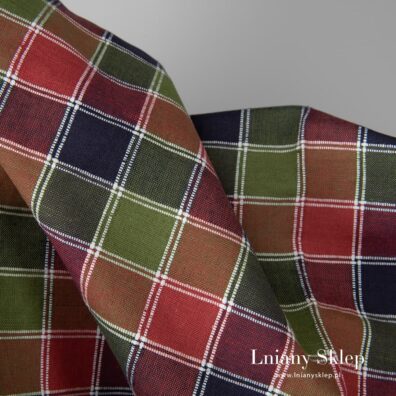 Ciemna tkanina w kratkę.