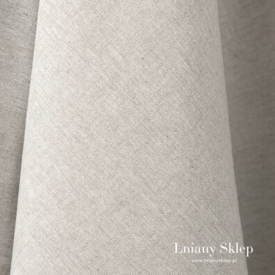 Melanż w białej bawełnianej i niebarwionej lnianej przędzy.