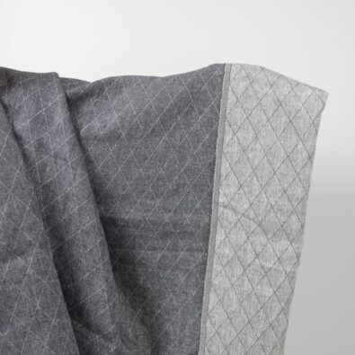 Ciemna niebieska tkanina lniana w romby