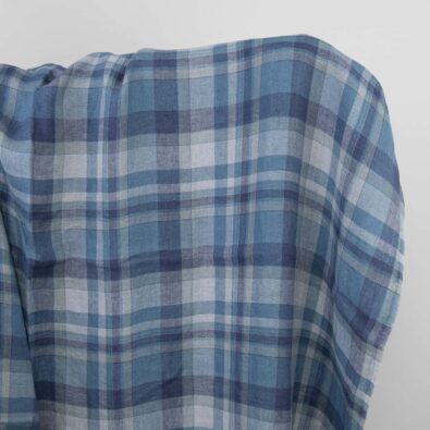 Prana niebieska tkanina lniana w kratkę