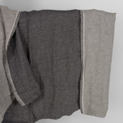 Dwustronna prana tkanina lniana, drobna kratka