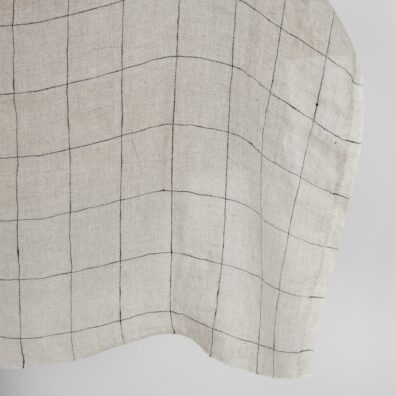 Tkanina na zasłony i szaliczki.