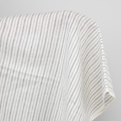 Mlecznobiała w szare paski tkanina lniana