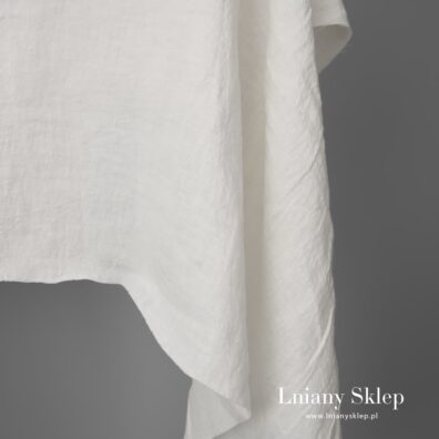 Szeroka, mlecznobiała tkanina na pościel, zasłony, odzież i in.