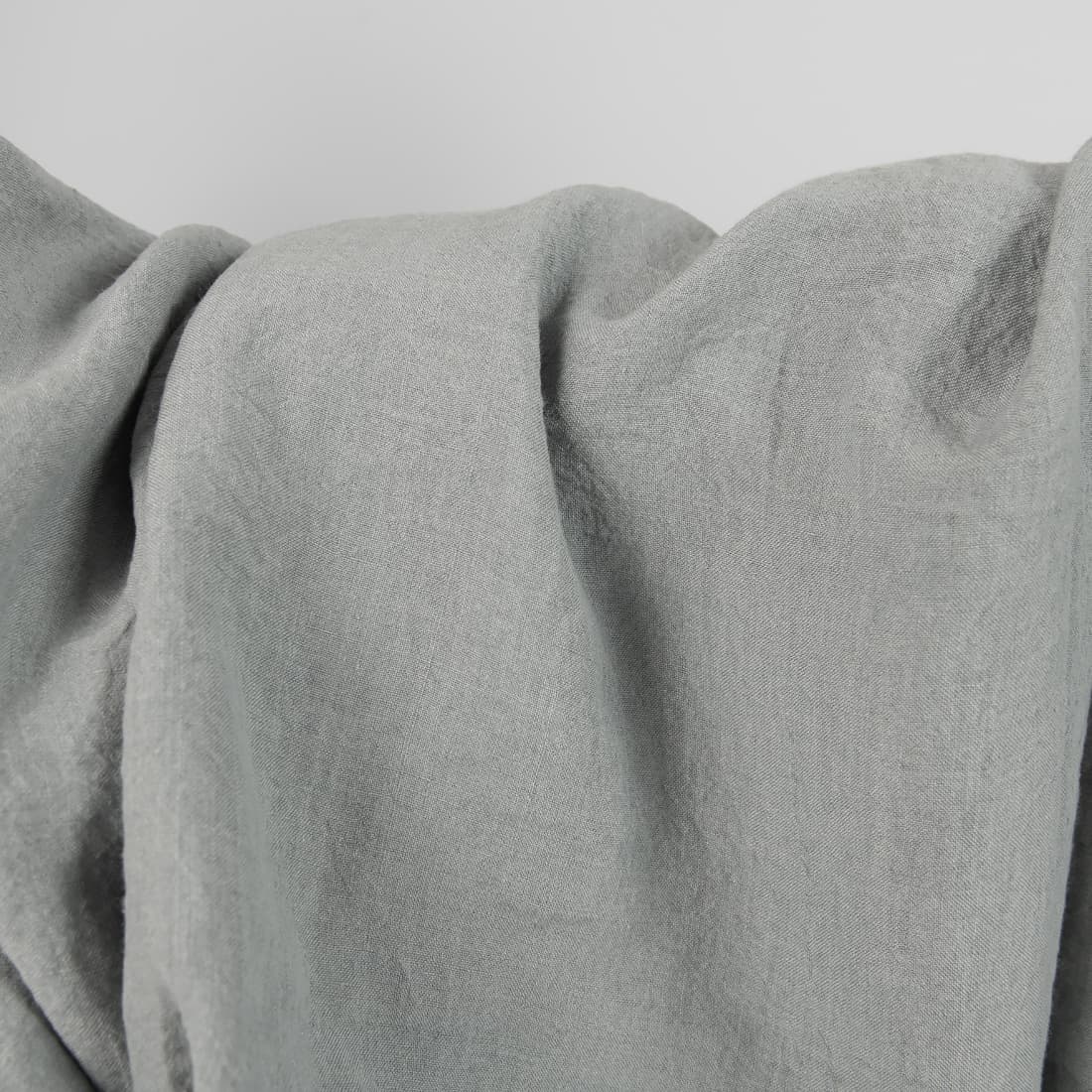 Dekatyzowany len na odzież i produkty konfekcji domowej.