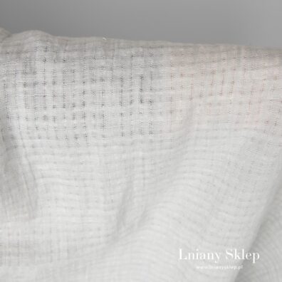 Jasnoszary prany len z bawełną.