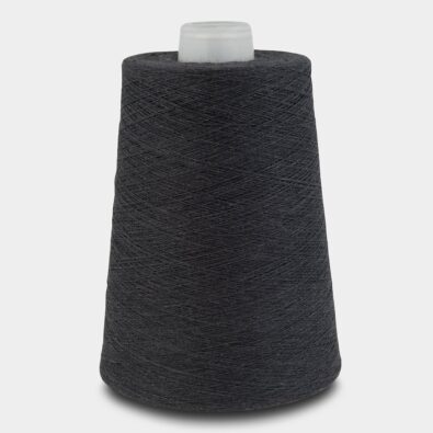 Przędza lniana w kolorze ciemnego, szarego grafitu