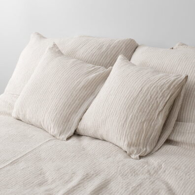 Pościel lniana szara w paski. Poszewka na poduszkę w paski.