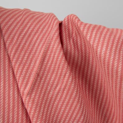 Czerwony len w paski