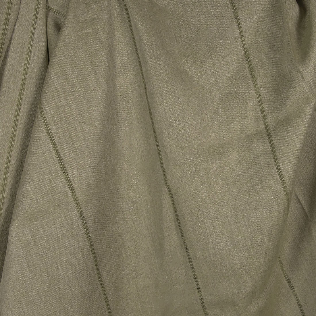 Lniana tkanina zielona w prześwitujące paski.