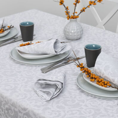 Lniano - bawełniany obrus żakardowy jasny szary.