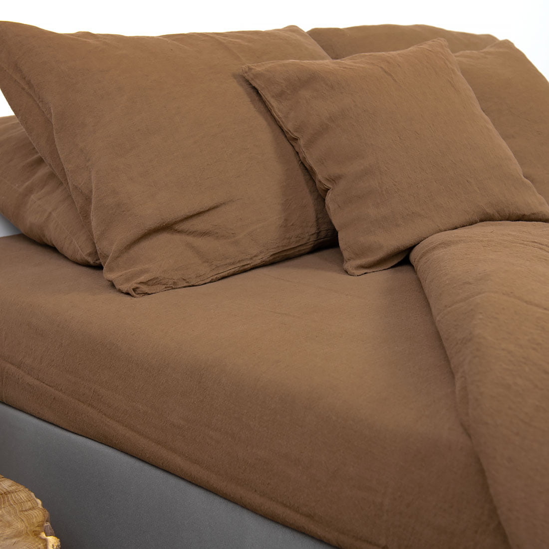 Brązowa pościel lniano bawełniana. Prześcieradło.