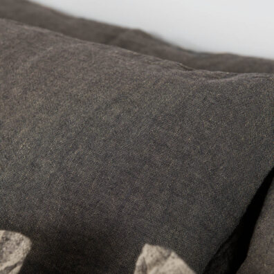 Ciemna szara pościel. Tkanina melanżowa czarno - szara.