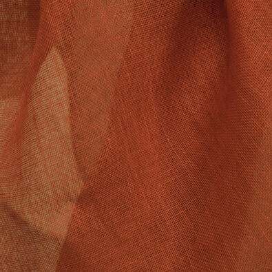 Lniana tkanina przeźroczysta czerwona.