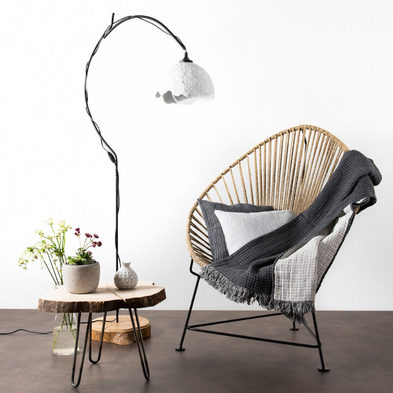 Dwustronny grafitowo - biały pled len bawelna.