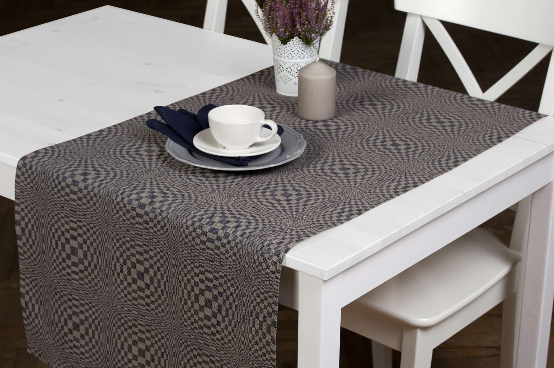 COSMOS granatowy w kratkę lniany bieżnik stołowy