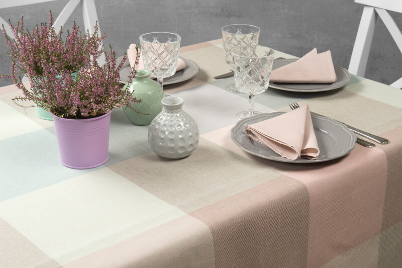 KARO obrus lniany w dużą pastelową kratkę