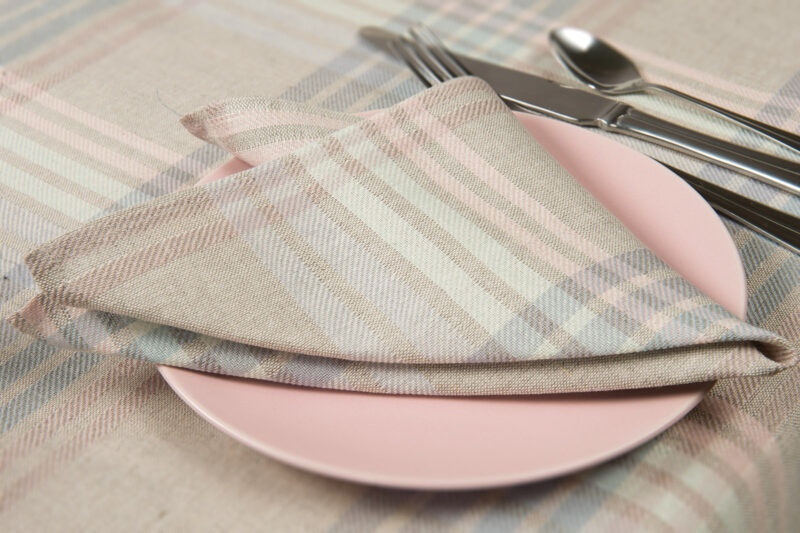DELTA lniana serwetka w pastelowe paski.