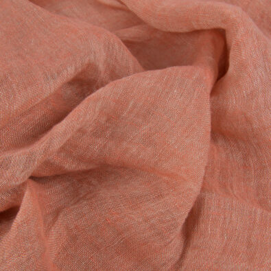 Przeźroczysta szaro-różowa prana tkanina lniana.