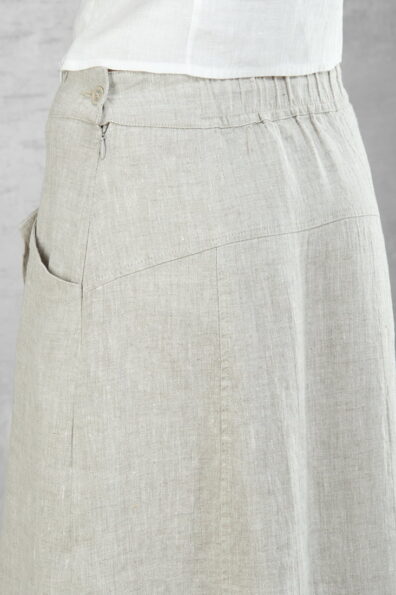 Lniana szara długa spódnica z kieszeniami na bokach.