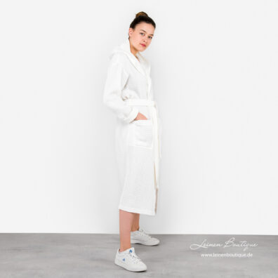 Lniano - bawełniany waflowy szlafrok damski.