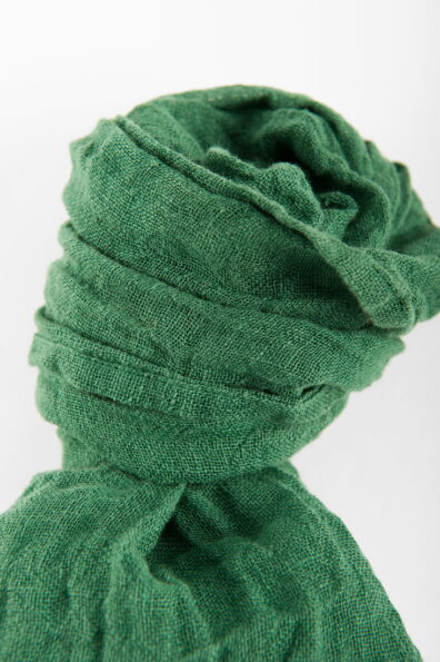 Lekki szalik z pranego lnu.