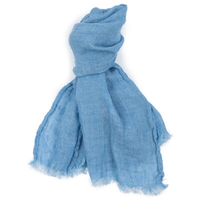 Niebieski szalik z pranego lnu.