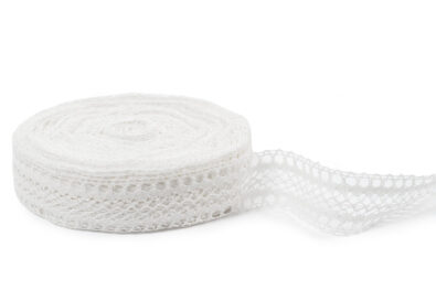 Mlecznobiała koronka lniana nr 35